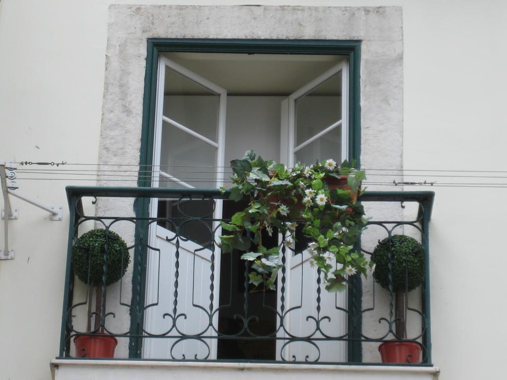 Lovehome Apartment Lisbona Esterno foto